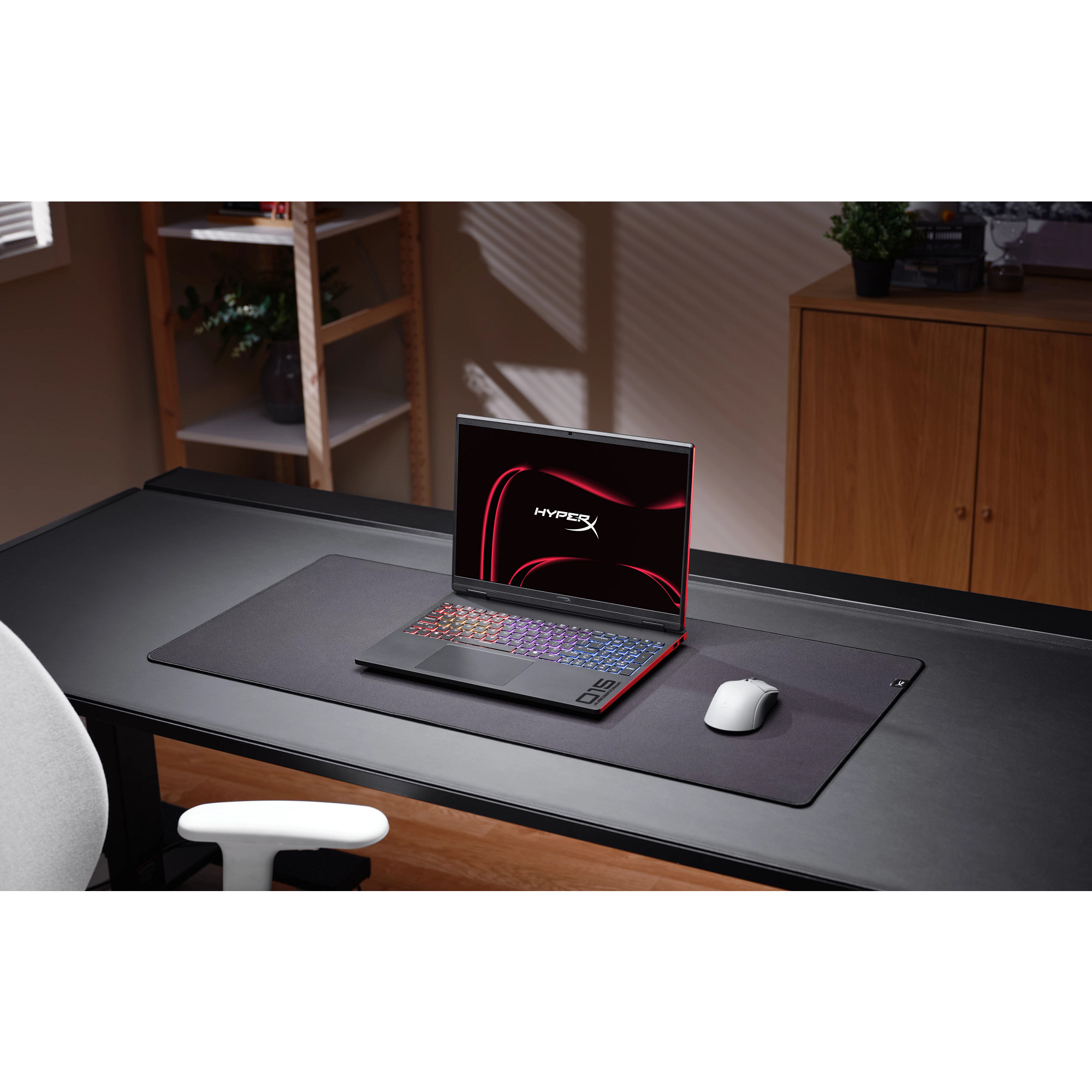 NTB HyperX OMEN 15-gb0003ncx, Ryzen 7-8745HX, 15.3 3K OLED 120Hz, 16GB DDR5, SSD 1TB, RTX 5060, Win 11, 2Y Onsite