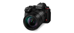 Panasonic Lumix S1M2 Body + Lumix S 24-105 mm Panasonic Lumix S1M2 Body + Lumix S 24-105 mm