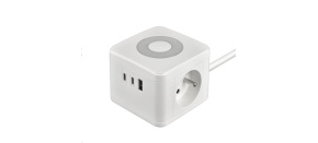 Viking síťový adaptér YC23L, 2x 230 V, 1x USB-A, 2x USB-C, dotykové světlo, délka 1,4 m, bílá