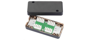Spojovací box UTP Cat6 narážecí, černá